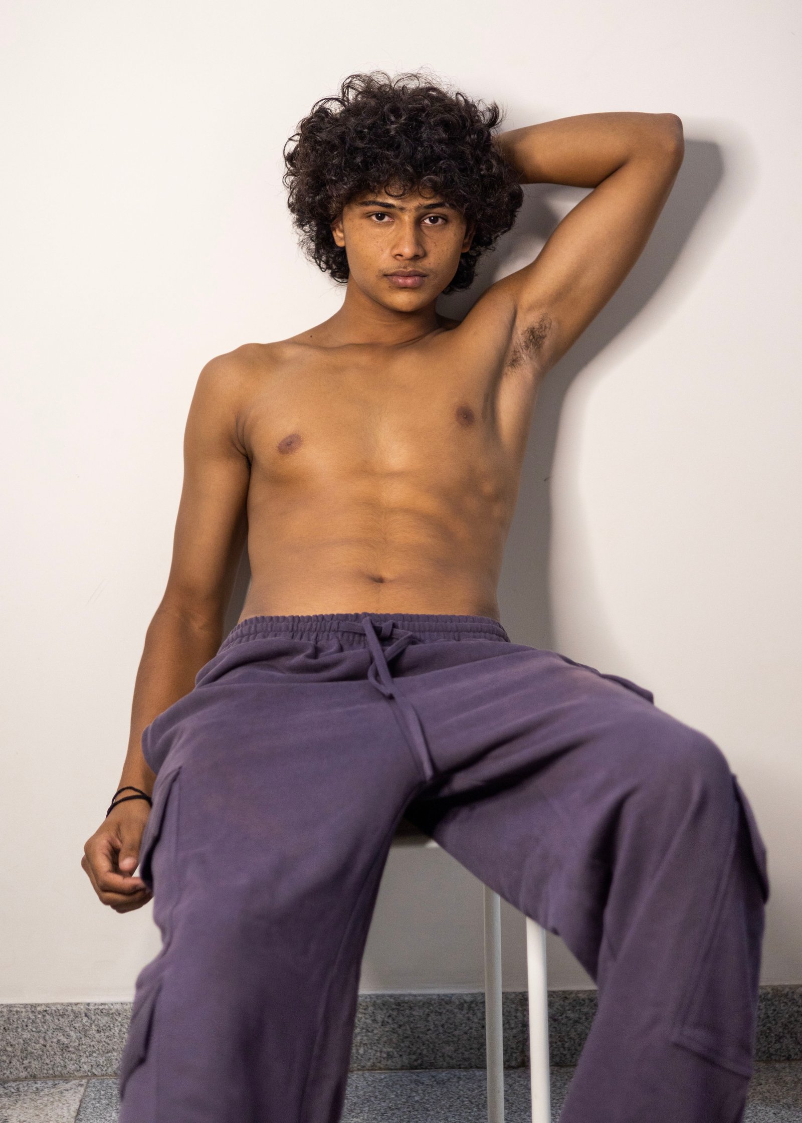 model-img