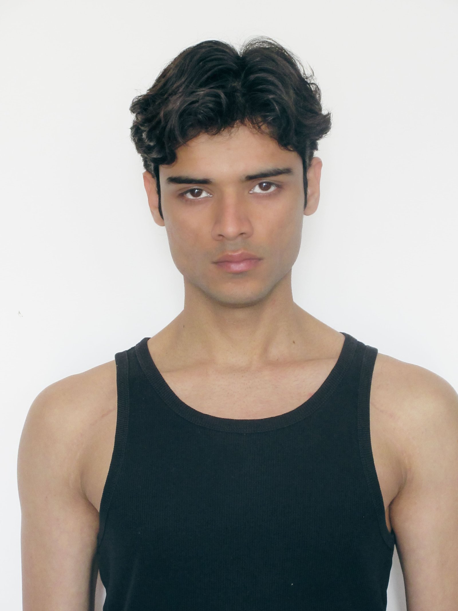 model-img