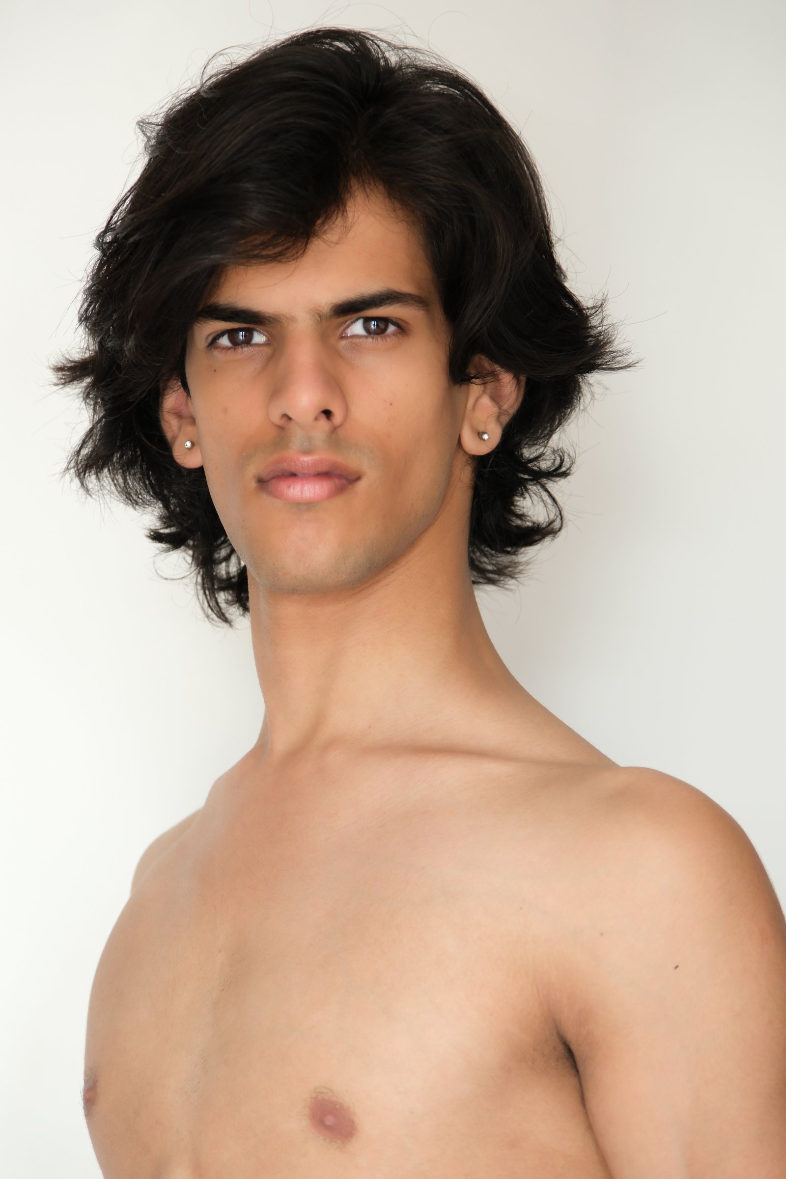 model-img